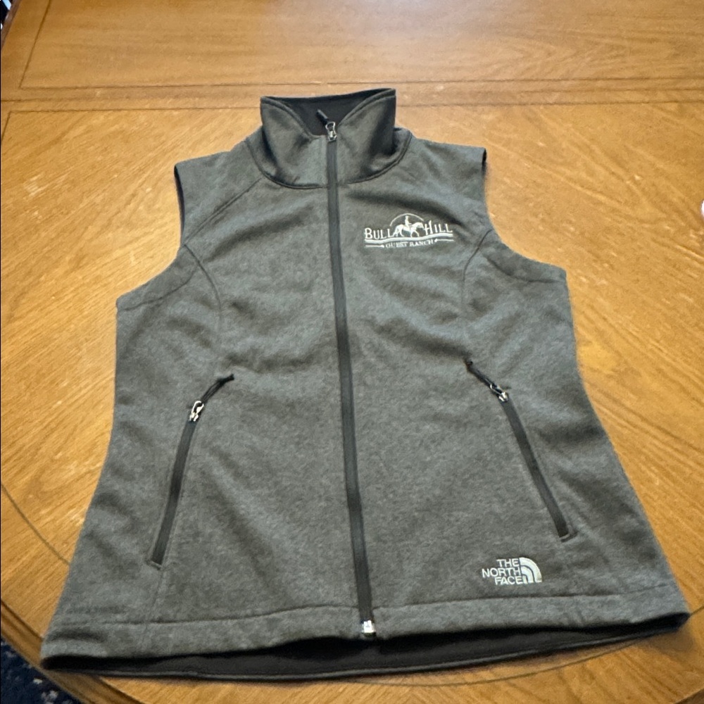 North Face Ridgeline thermal lined gray Vest Bull Hill Ranch Woman’s size S NWOT